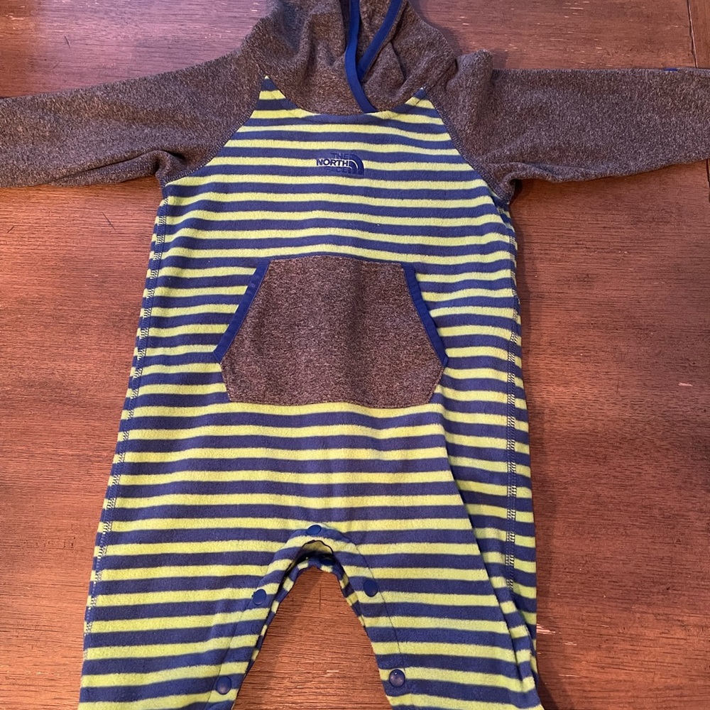 The North Face 6-12 month Infant One Piece Fleece Hooded Bunting Striped